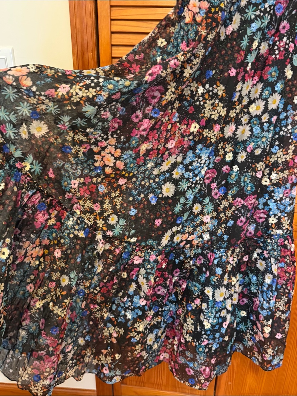 BNWT Anthropologie Black Floral Midi Dress with Multi-Color Bouquet Print sz S - Picture 3 of 6